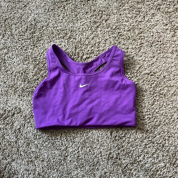 Nike sports bra size L - Picture 1 of 3